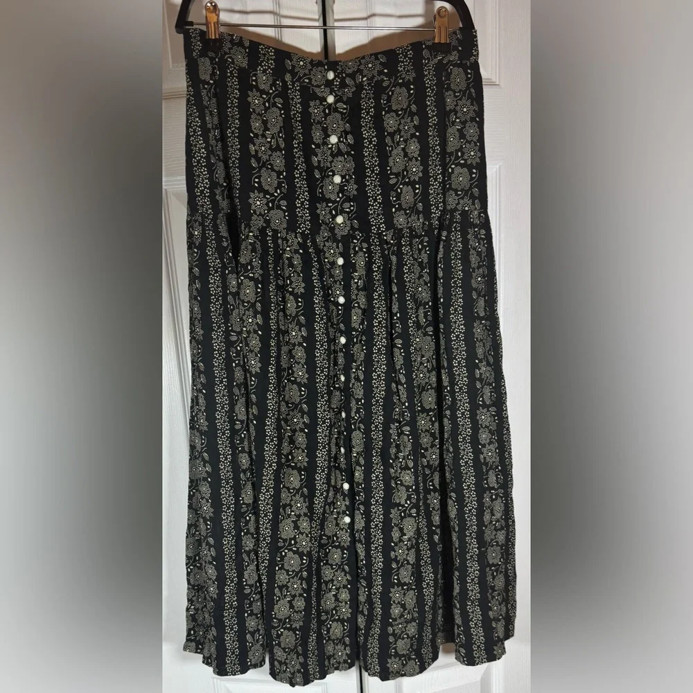 THE GREAT. Black and Cream Floral Maxi Skirt - Picture 3 of 13
